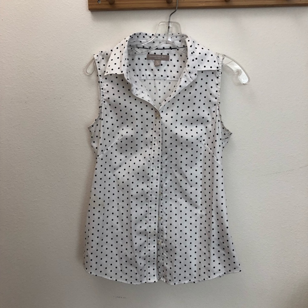 Banana Republic black & white button down tank